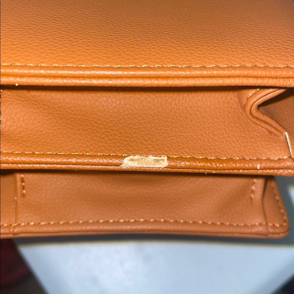 Macllyn Tan Crossbody Bag - Picture 6 of 8